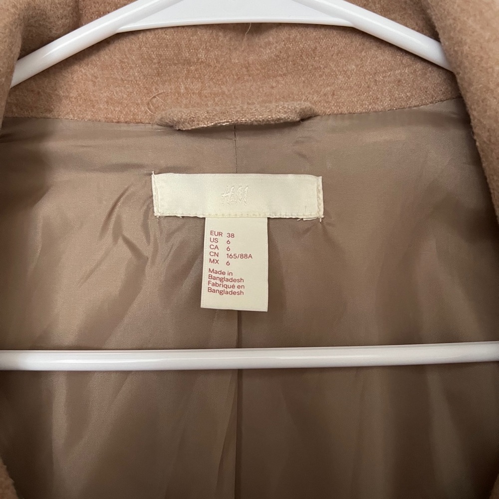 Coat - Picture 2 of 4